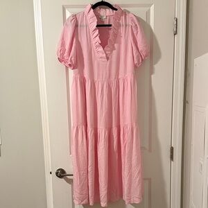 crown & ivy Pink Ruffle V-Neck Tiered Midi Dress